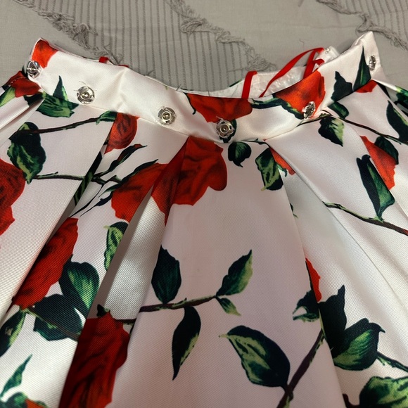 Floral 2 Piece Ball Gown Prom Dress Size 6 - Picture 5 of 9